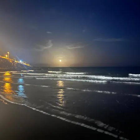 Primera Linea De Playa, Completo